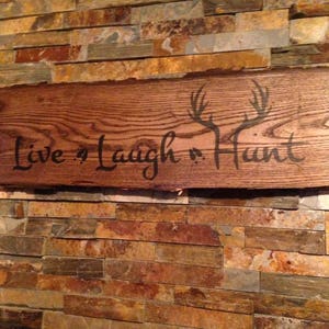 Rustic Hunting Camp Sign: Live Laugh Hunt, Hand Painted Wood Decor bild 5