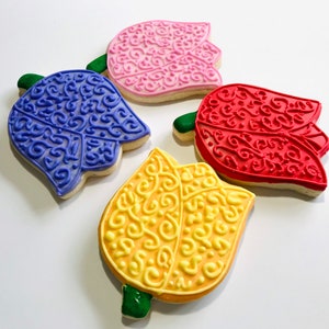 Tulip Flowers Sugar Cookies for Birthdays, Mother’s Day, Celebrations, or any events.