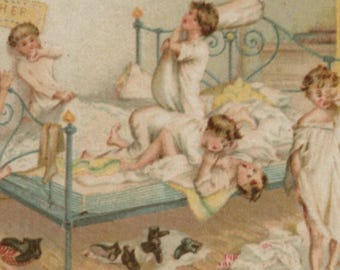 Postal antigua: Vacaciones en casa, pelea de almohadas, seis niños, artista desconocido, Raphael Tuck, matasellos de 1902, 140 x 88 mm