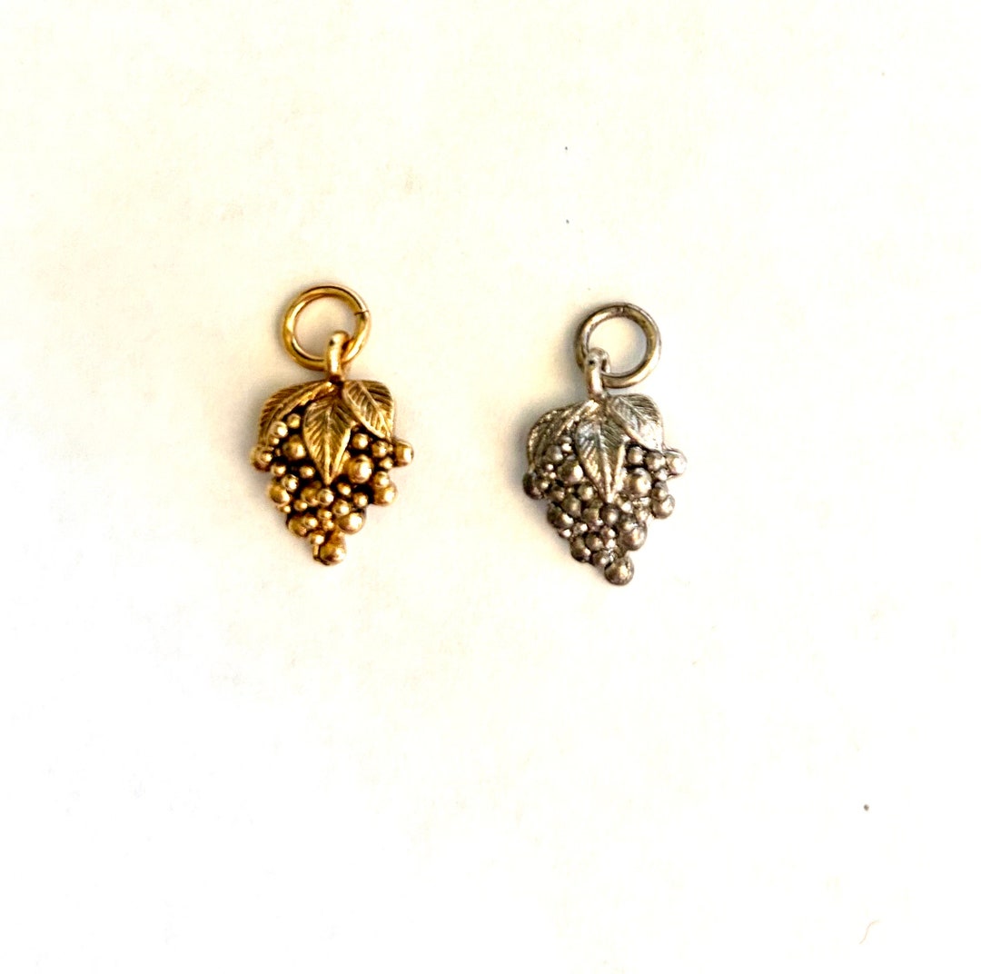 Grape Cluster Charms- Set of 10 - Etsy
