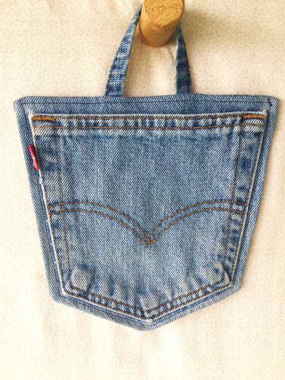 levi jeans with cell phone pocket
