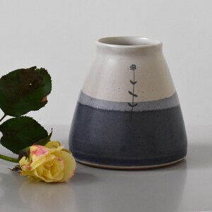 Ceramic teardrop vase with flower illustration, handmade blue and white stoneware pottery ideal for flower lovers, Christmas gift guide image 5