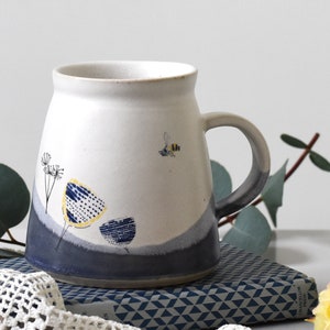 Handmade mug with bee and cow parsley, blue and white ceramic coffee tea cup, bee lovers gift, semi abstract ceramic mug, housewarming gift