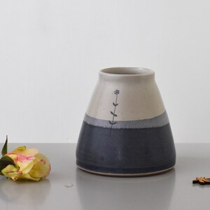 Ceramic teardrop vase with flower illustration, handmade blue and white stoneware pottery ideal for flower lovers, Christmas gift guide image 2