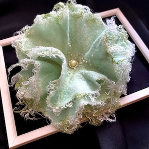 Felted flower brooch Needle wool boho brooch Shawl pin for women Light green large brooch Flower pin Big flower brooch Large sweater pin