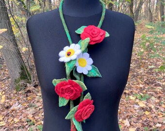 Green felt floral scarf necklace Felt roses daisy necklace Unique handmade vine textile necklace Wool jewelry