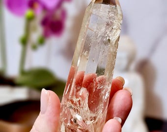Vogel Wand from Brazil 12 Sided Vogel Wand for Meditation Crystal Toolkit for Reiki Practitioner Chakra Wand Vogel Rainbows Quartz Crystal