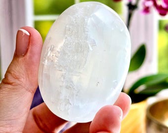 Selenite Palm Stone for Aura Clearing Soul Star Chakra Crystal B Grade Selenite Touchstone to Clear Room Energy Selenite Gift Yoga Teacher