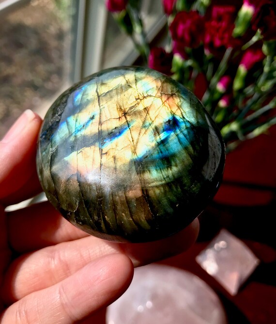 Labradorite Palm Stone from Madagascar | A Grade | Peach ,Pink, Blue, Aquamarine & Green Flash | Energetic Protection | Intuition LAB-A