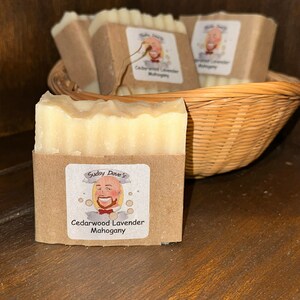Madera de cedro Lavanda Caoba 4-4.5 oz