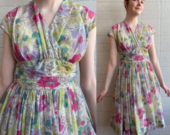 40er 40er Wadenlanges Nylon Kleid mit Tropischem Muster - Medium