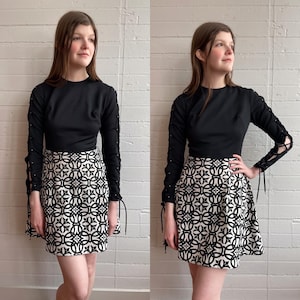 1970s 70s Black and White Mod Mini Dress - XS/S