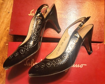 Salvatore FERRAGAMO Size 6.5 Heels Black patent leather Womens Shoes Heels Pumps Box