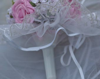 Bouquet de mariée fleurs et dentelle