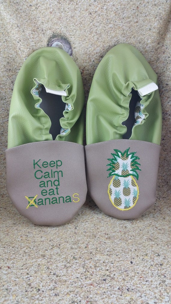 Soft leather slippers, imitation leather, baby slipper, boy slipper, girl slipper, child slipper, personalized slipper, pineapple