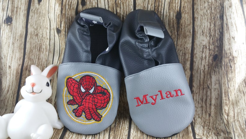 Zacht leren pantoffels, babyslipper, kinderslipper, gepersonaliseerde pantoffel, spider-man afbeelding 4