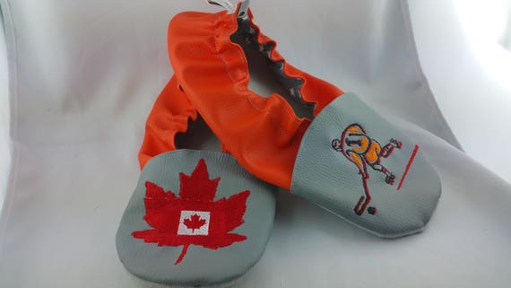 Soft leatherette slippers Canada