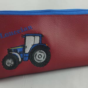 Kit escolar, estuche, polipiel, bordado, personalizado
