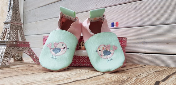 Chaussons en cuir souples bébé, enfant et adulte - Bleus et étoiles taupes