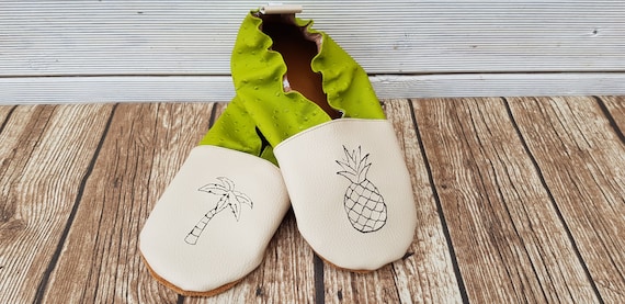 Soft leather slippers, imitation leather, boy slipper, girl slipper, adult slipper, personalized slipper, pineapple and palm tree