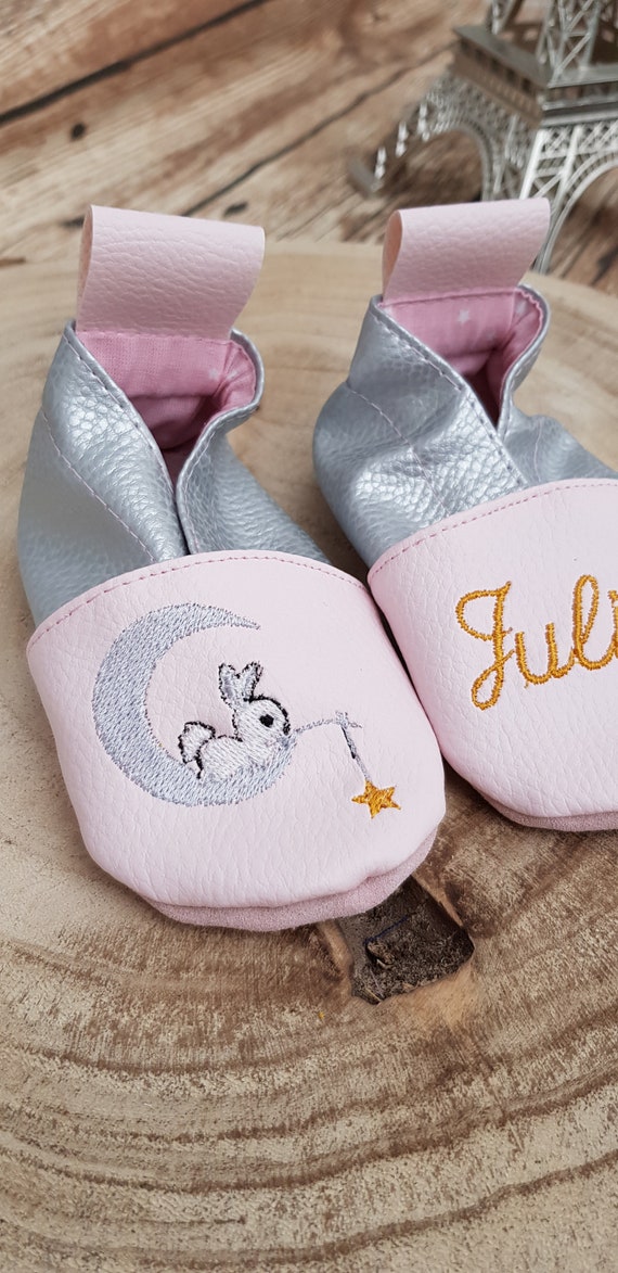 Chaussons bébé en cuir souple et liberty motif chat personnalisables