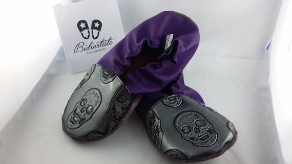 Soft leather slippers, imitation leather, baby slipper, boy slipper, girl slipper, child slipper, personalized slipper, skull