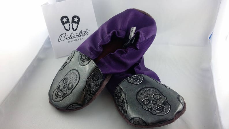 Chaussons souples cuir, chaussons adulte, tête de mort Violet