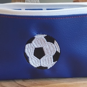 Trousse d'école double, trousse, trousse enfant, simili cuir, trousse brodée, trousse personnalisée, foot