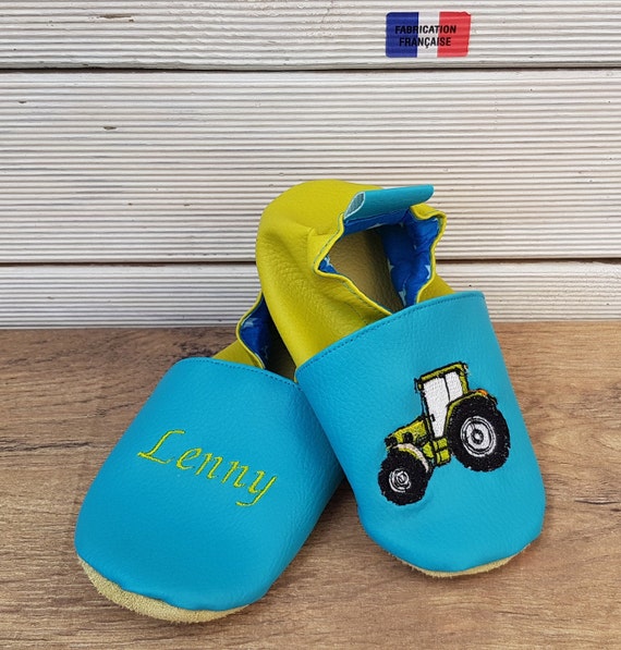 Chaussons souples cuir, simili cuir, chausson bébé, chausson garçon, chausson  fille, chausson enfant, chausson personnalisé, tracteur -  France