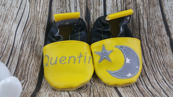 Chaussons souples cuir, simili cuir, chausson bébé, chausson garçon, chausson  fille, chausson enfant, chausson personnalisé, tracteur -  France