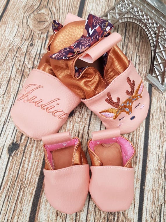 Personalized baby and doll booties set – Soft vegan leather booties – Baby girl/boy gift – Handmade with embroidered name