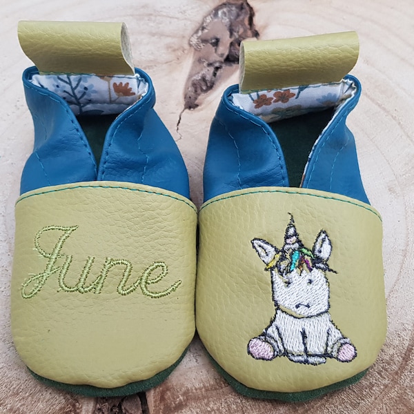 Chaussons souples cuir, chaussons enfant, chaussons bébés, licorne, à personnaliser