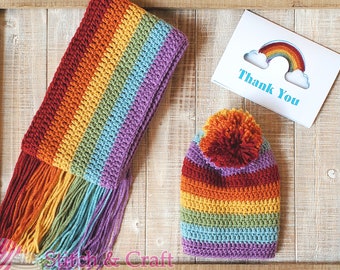 Set regalo cappello arcobaleno retrò e sciarpa