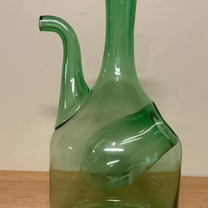 Vintage Italian Green Hand Blown Glass Wine Decanter With Ice Chamber 12.5” Tall