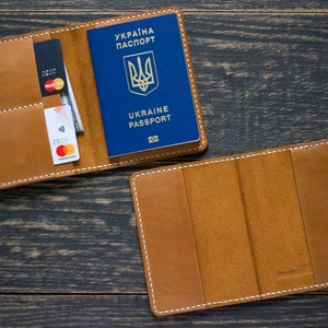 Personalized passport wallet, Leather passport case, Passport holder, Passport cover, Travel gift, Wanderlust gift, Personalized gift