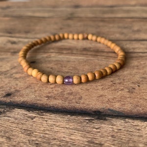 Sandalwood Amethyst Bracelet: Natural Wood Aromatherapy Diffuser