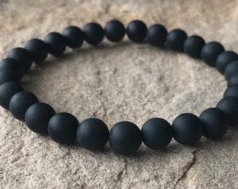 8mm Matte Black Onyx Beaded Bracelet – Elegant Minimalist Style, Handmade Stretch Jewelry, Unisex Stackable Wrist Accessory