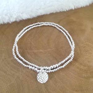 Double row women's bracelet in 925 silver with hammered medal