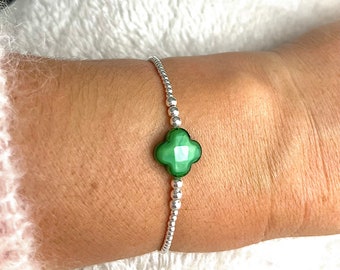 Bracelet femme en argent 925 et perle trèfle facettée vert