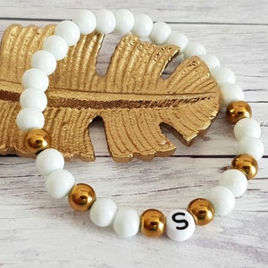 Pulsera personalizable con cuentas de cristal con la letra deseada, elástica en oro blanco
