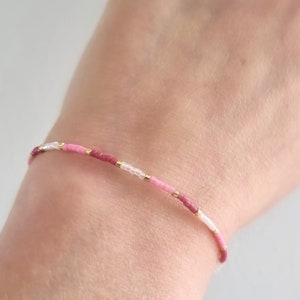 Bracelet Miyuki Delicia avec fermoir en acier inoxydable rose or rose