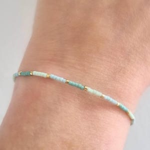 Bracelet Miyuki Delicia avec fermoir en acier inoxydable vert menthe doré