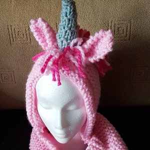 Free crochet pattern for unicorn hooded scarf store with pockets