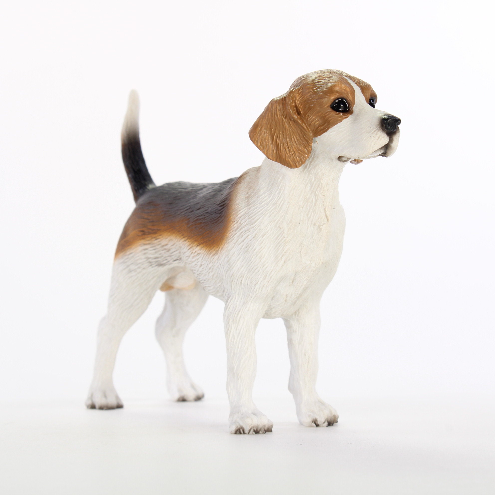 Beagle Figurine