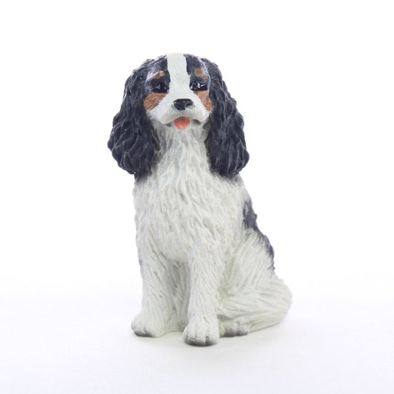 Cavalier king charles spaniel figurines black and best sale tan