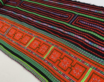 Vintage Hmong Indigo Batik Cotton Fabric: 1.90 Meter Textile