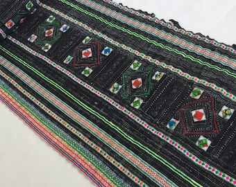 ¡¡Venta!! 2,70 metros de largo algodón Hmong tejido Indigo Batik, textiles de algodón vintage, algodón índigo Corredor de mesa, falda Hmong de Tailandia (MN6)