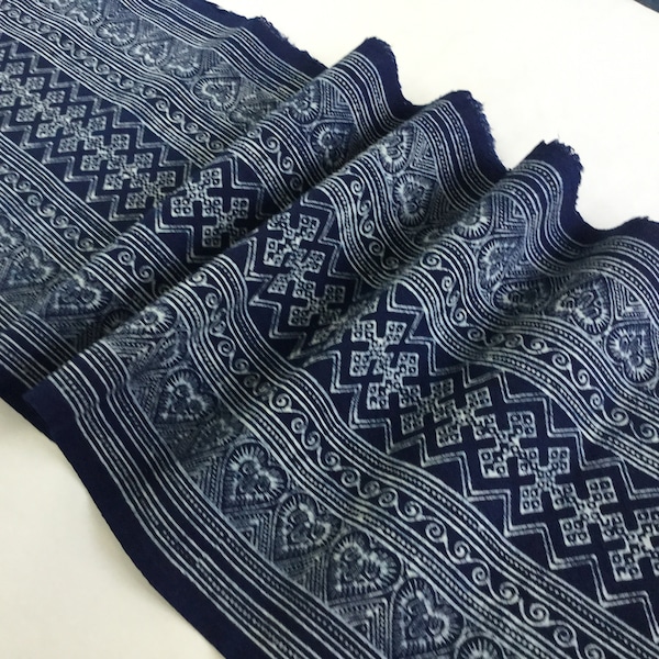 Schokprijs!!!!! 2,45 meter lang handgeweven Hmong katoen Indigo Batik stof, vintage stijl katoenen textiel, tafelloper uit Thailand (DE1)