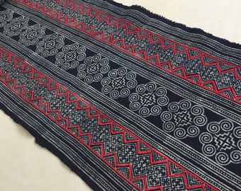 2.45 Meters Long Red line handwoven Hmong cotton Indigo Batik fabric, Vintage style cotton textiles, Table runner from Thailand(EG2)
