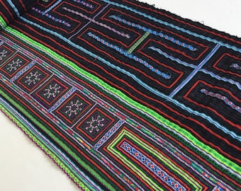 ¡Oferta! Tela batik índigo de algodón Hmong de 1,90 metros de largo, textiles de algodón vintage, camino de mesa de algodón índigo, falda Hmong de Tailandia (C5)